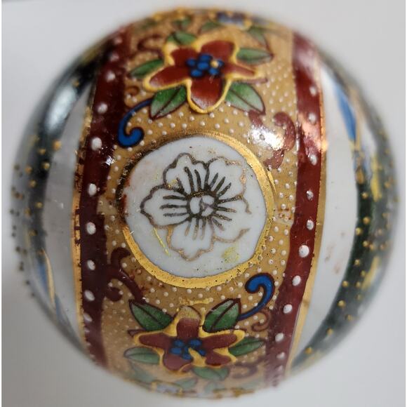 Japanese Porcelain Egg w/ Geisha Garden Scene Gold Gilt Raised Relief -Wood Base - Picture 14 of 16